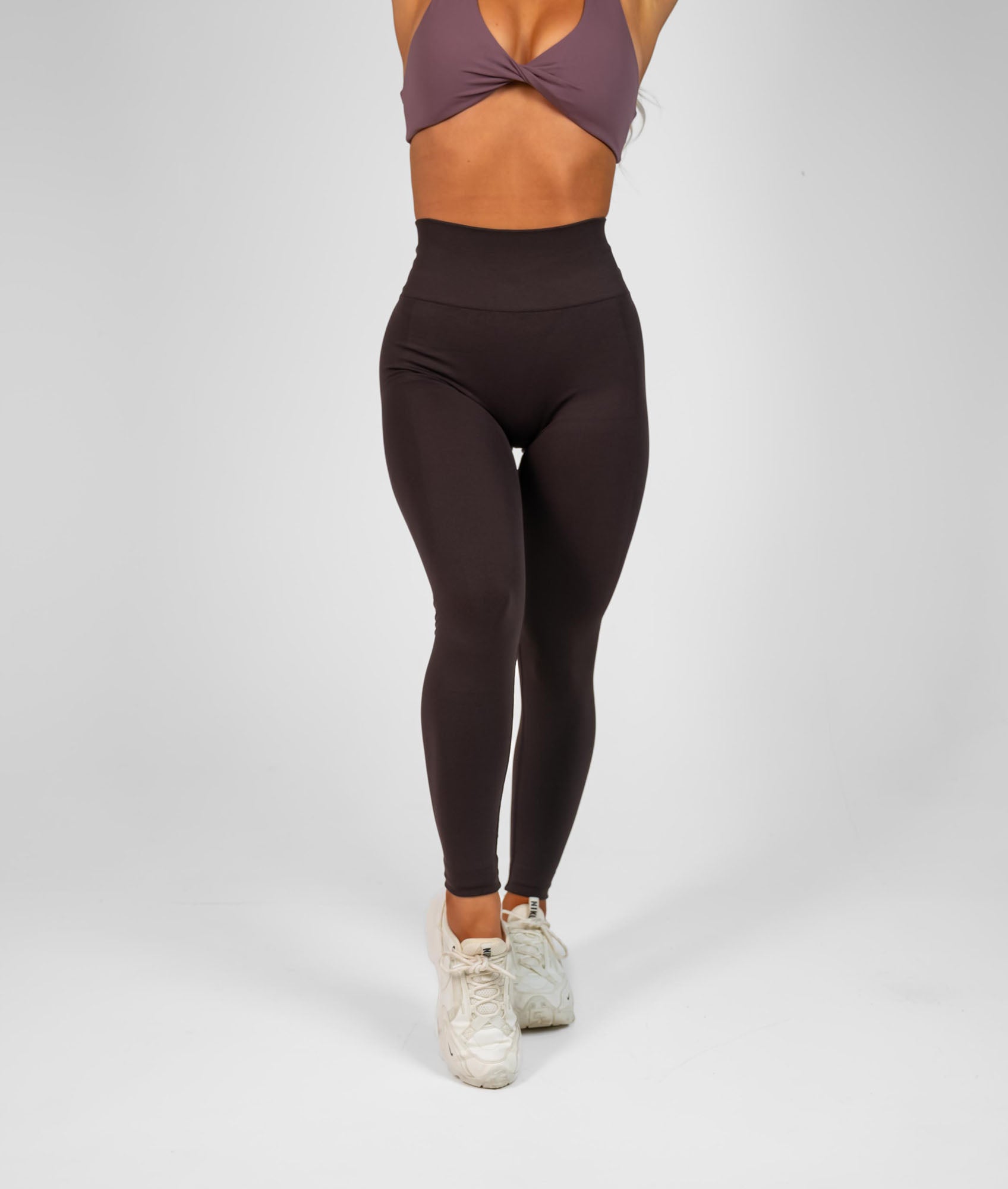 Reflex Seamless Scrunch Leggings - Espresso - Saber Apparel