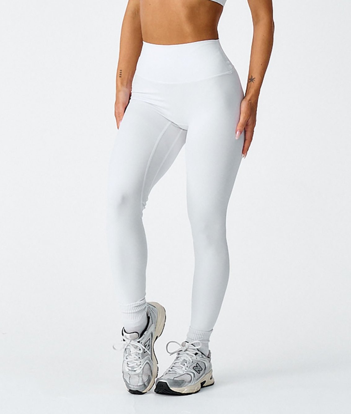 Synergy Leggings - White